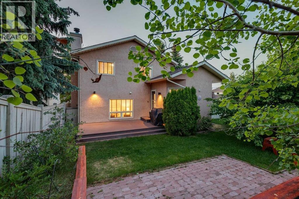 51 Straddock Crescent SW — photo 43