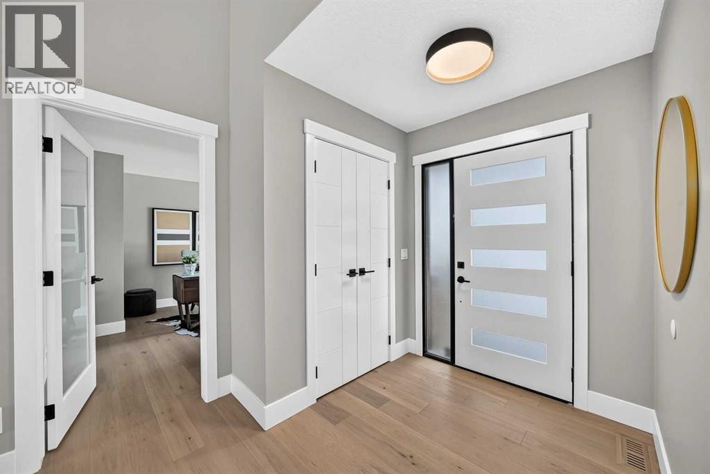 105 40 Avenue SW — photo 4
