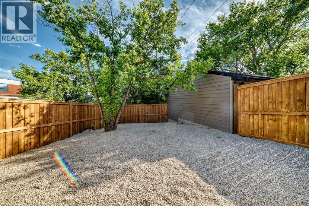 105 40 Avenue SW — photo 41
