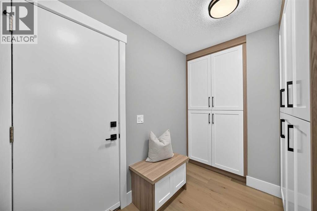 105 40 Avenue SW — photo 25