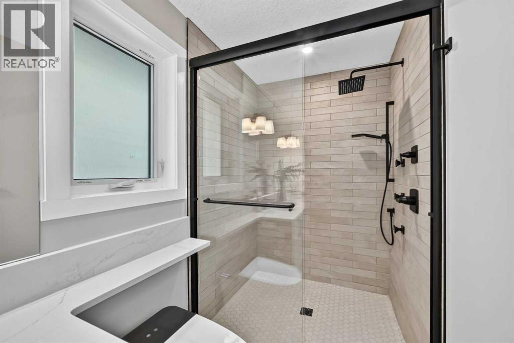 105 40 Avenue SW — photo 29