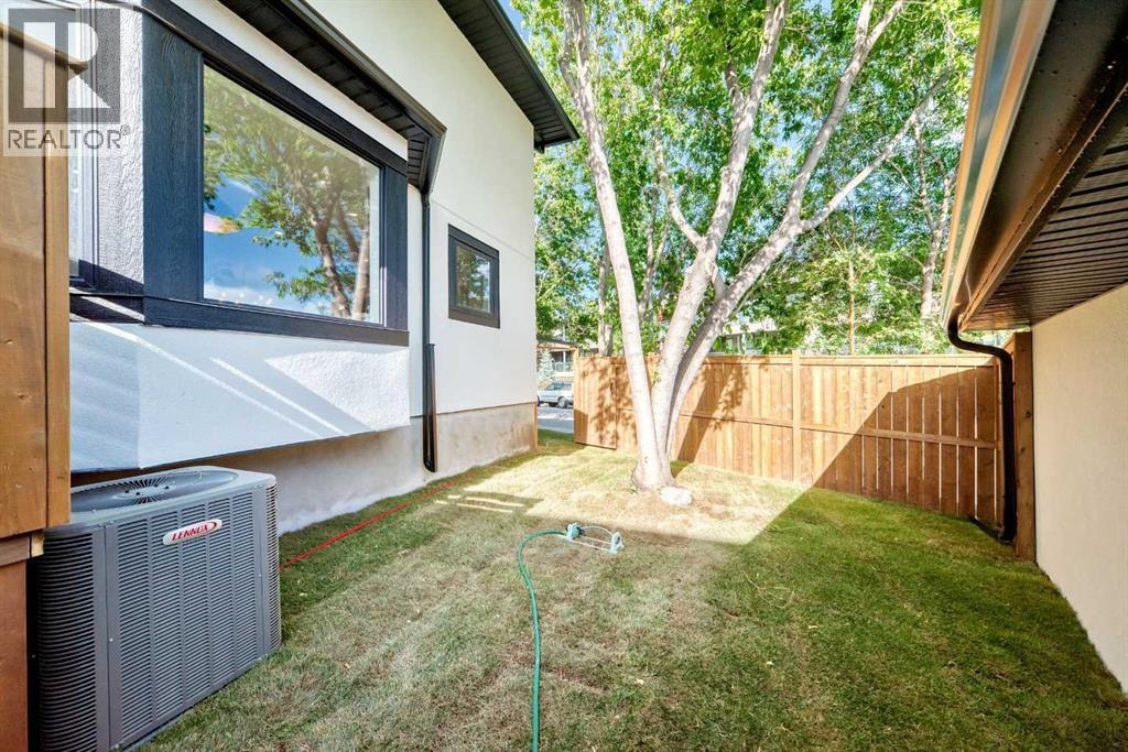 105 40 Avenue SW — photo 49