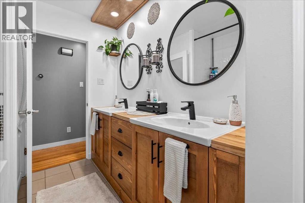 9715 Fairmount Drive SE — photo 15