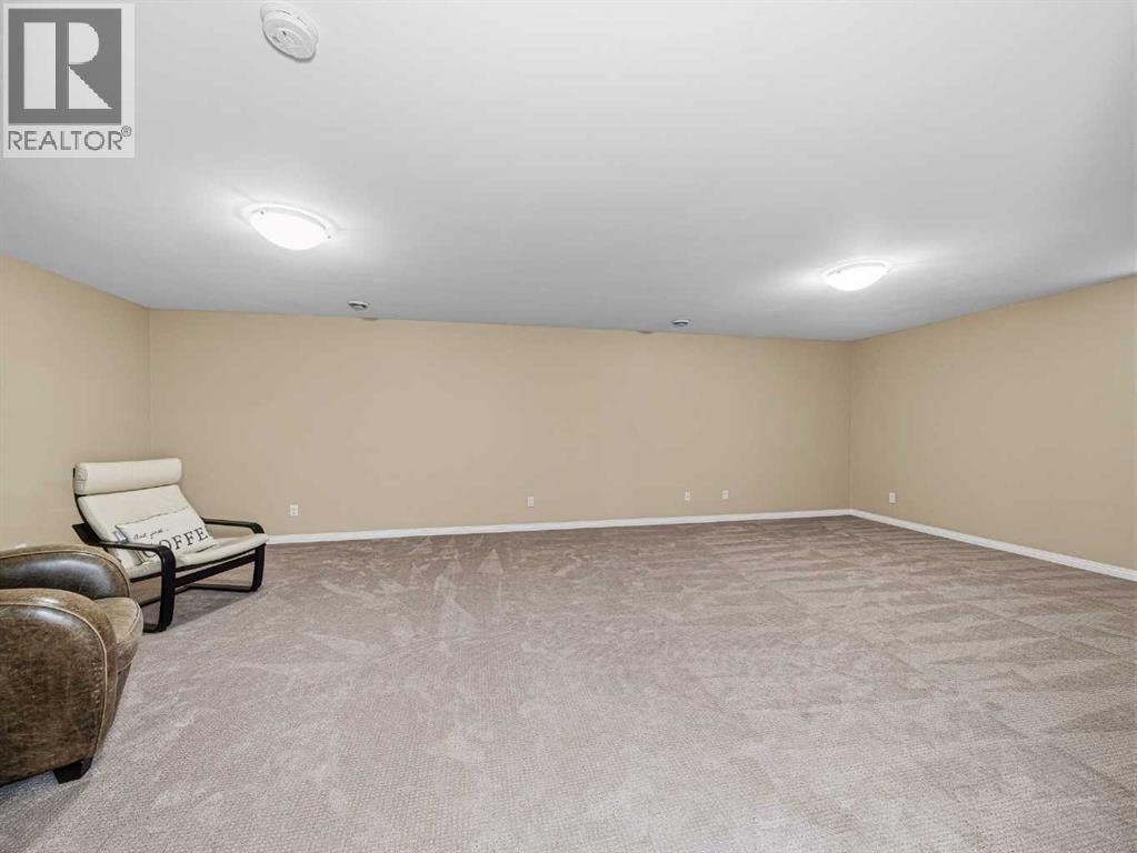 301 Arbour Cliff Close NW — photo 20