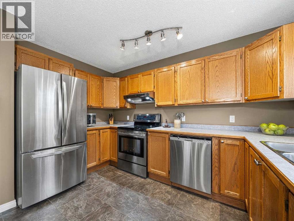 301 Arbour Cliff Close NW — photo 12