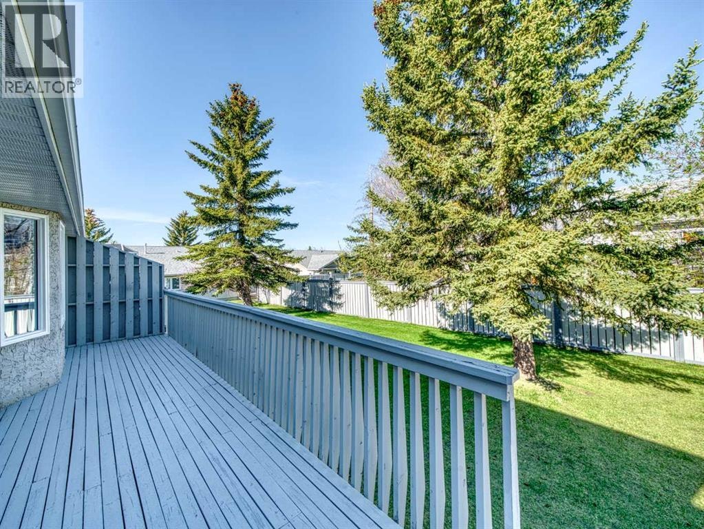 301 Arbour Cliff Close NW — photo 31