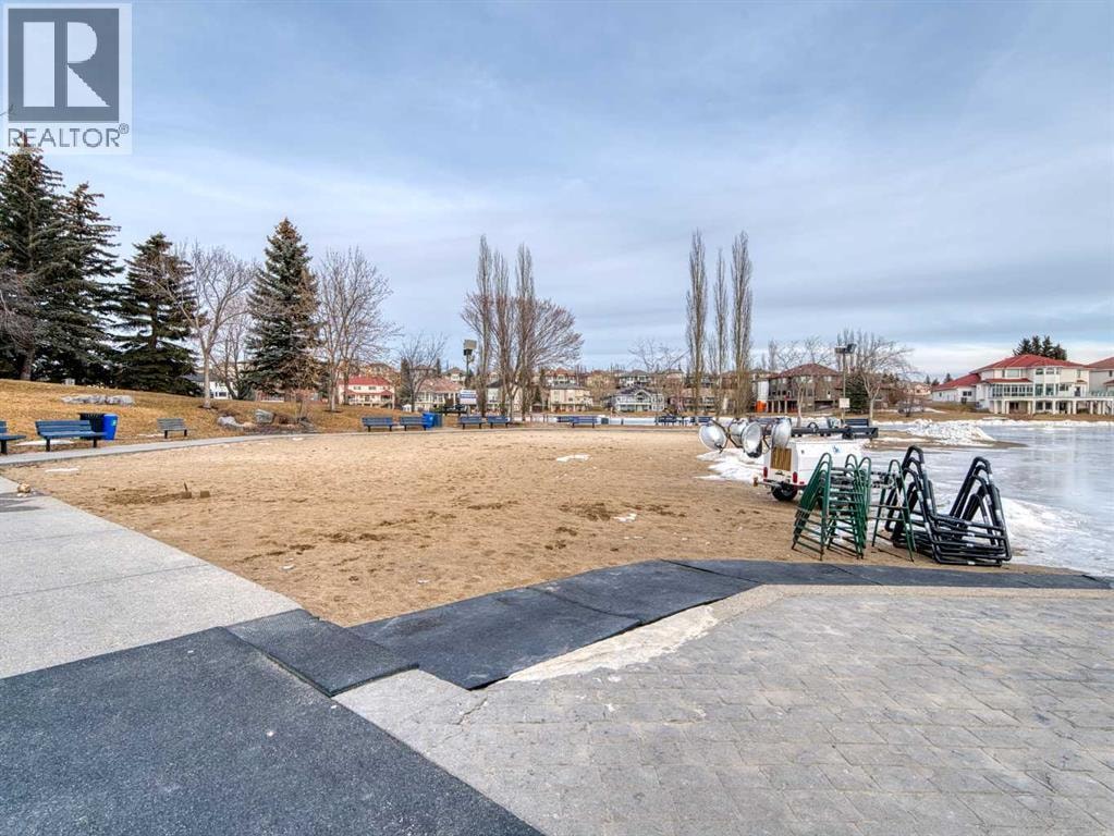 301 Arbour Cliff Close NW — photo 37