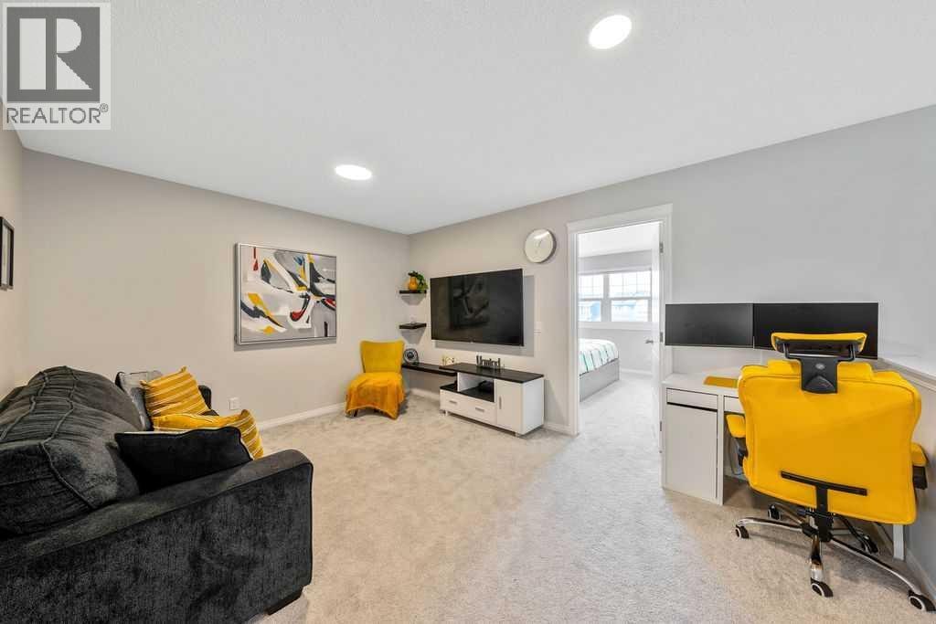 138 Midgrove Greenway SW — photo 14