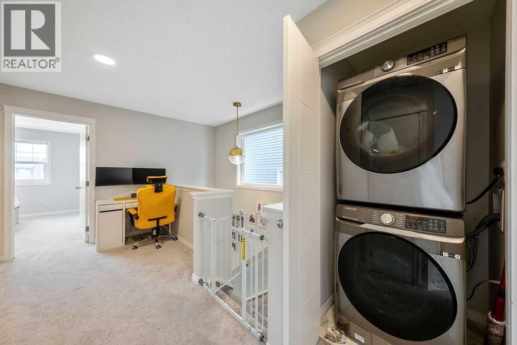 138 Midgrove Greenway SW — photo 18