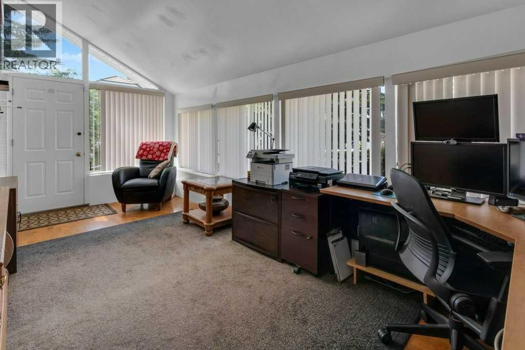 63 Edenstone Way NW — photo 32