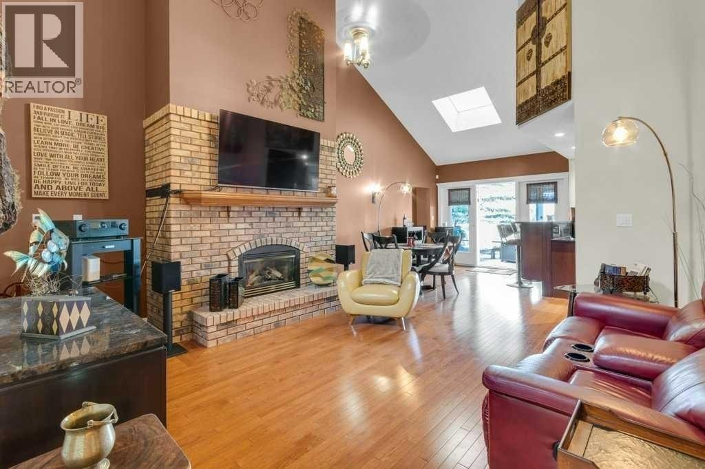 63 Edenstone Way NW — photo 17