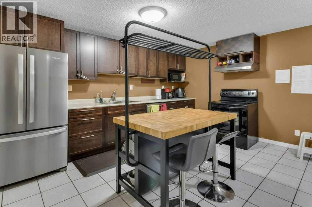 63 Edenstone Way NW — photo 30
