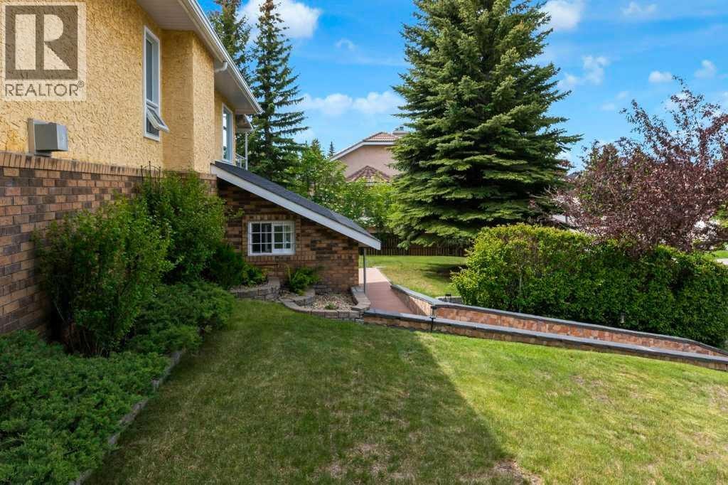 63 Edenstone Way NW — photo 37