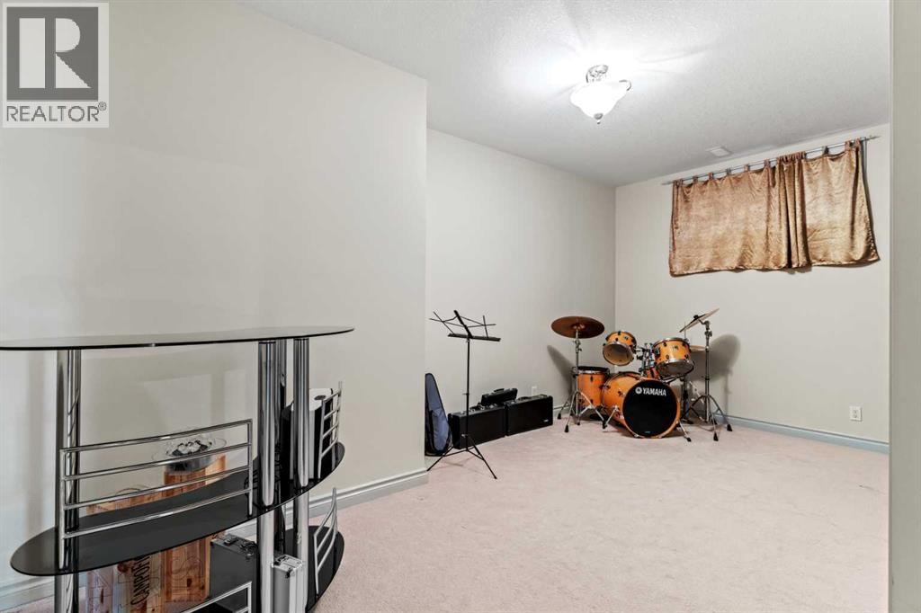 325 Discovery Ridge Way SW — photo 32
