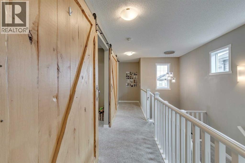 29 Copperpond Parade SE — photo 11