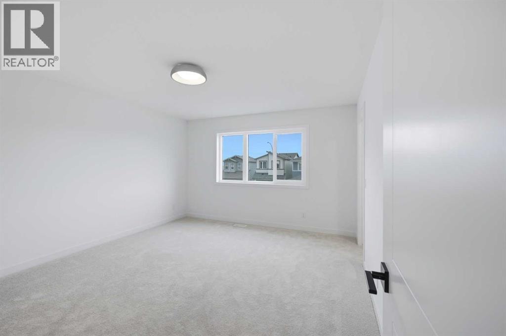 154 Belvedere Crescent SE — photo 31