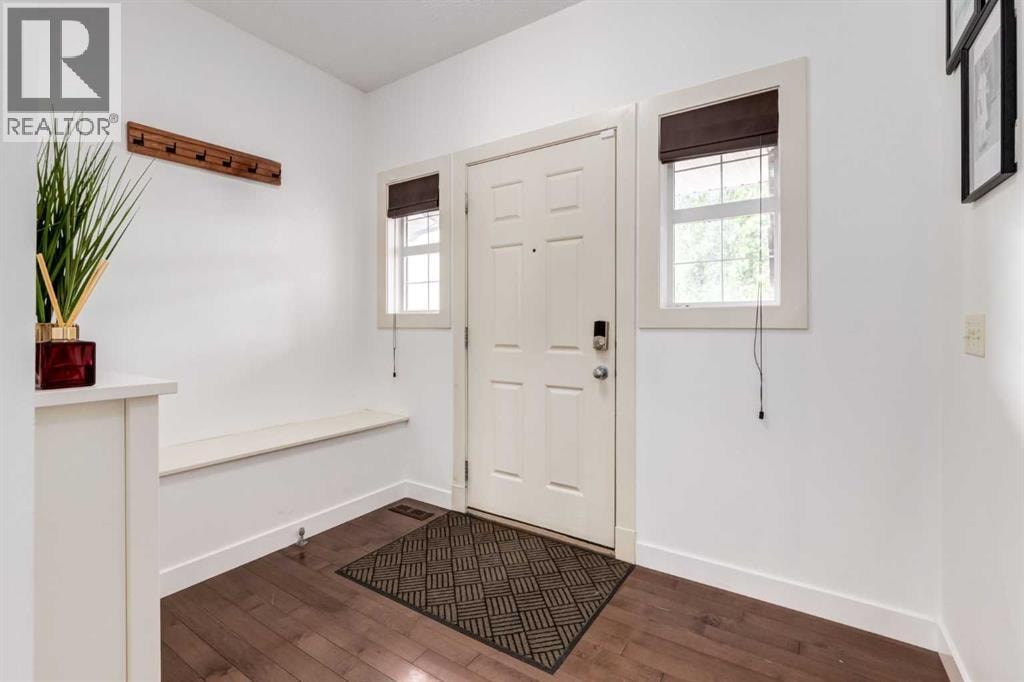 133 Copperleaf Bay SE — photo 2