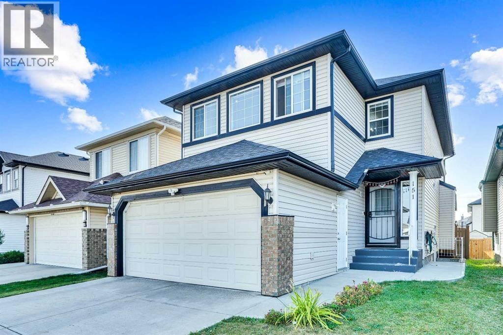 151 Saddlehorn Close NE