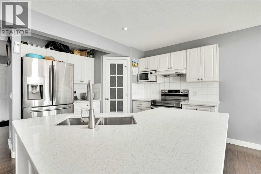 151 Saddlehorn Close NE — photo 12