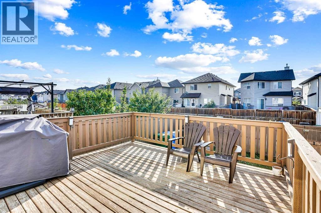 151 Saddlehorn Close NE — photo 32