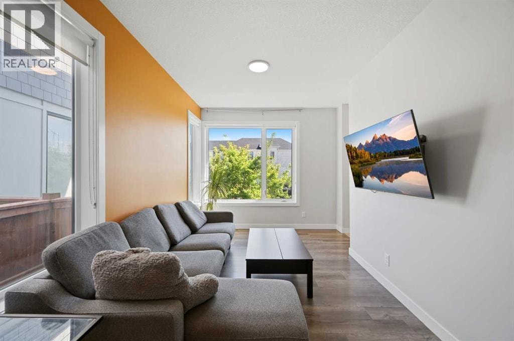 138 Homestead Boulevard NE — photo 10
