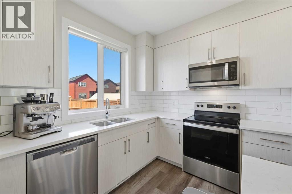 138 Homestead Boulevard NE — photo 18