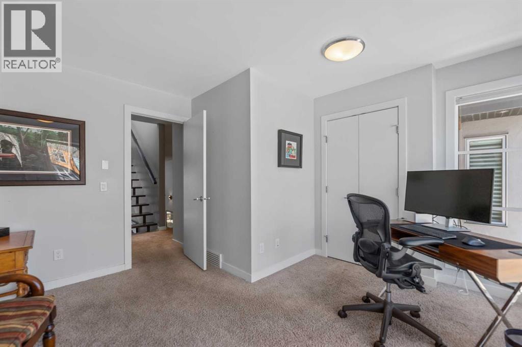 831 22 Avenue NW — photo 14