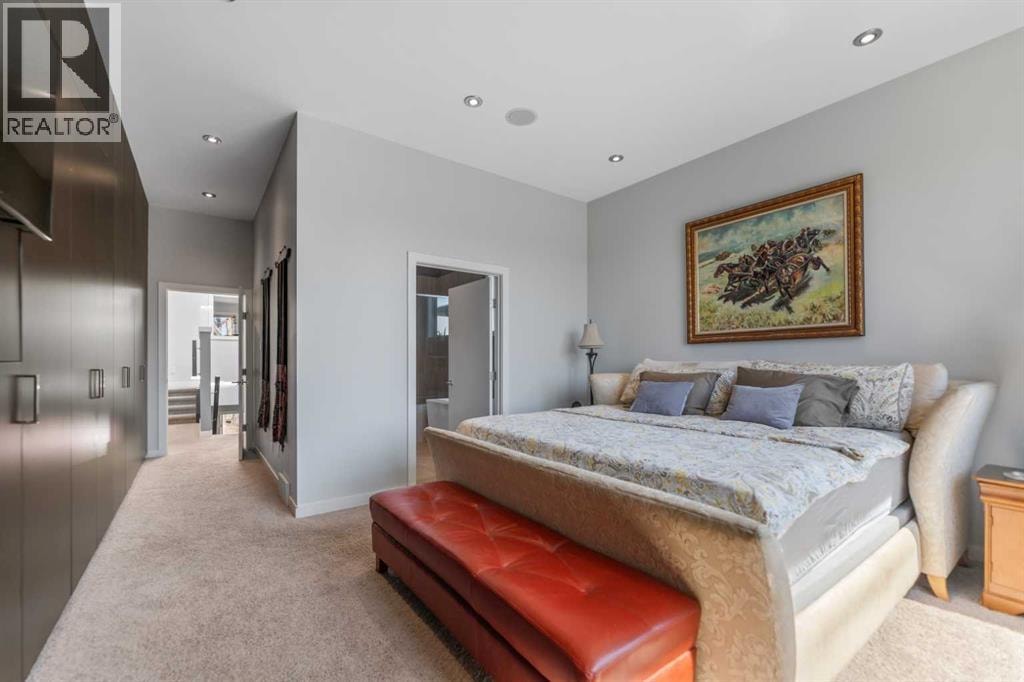 831 22 Avenue NW — photo 16