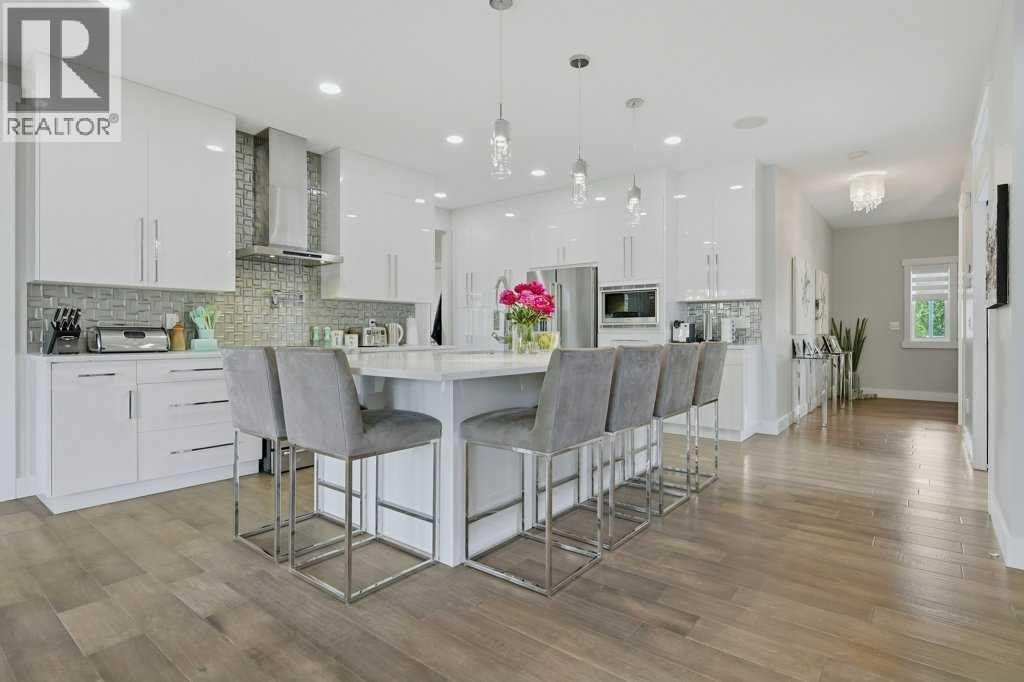 73 Westpark Crescent SW — photo 3