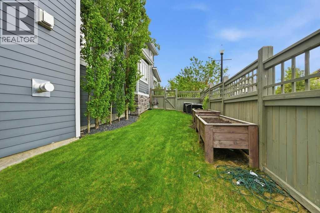 73 Westpark Crescent SW — photo 36