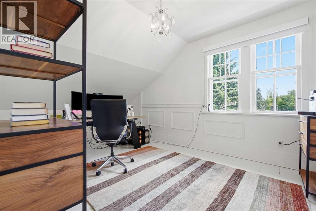 615 Crescent Boulevard SW — photo 25