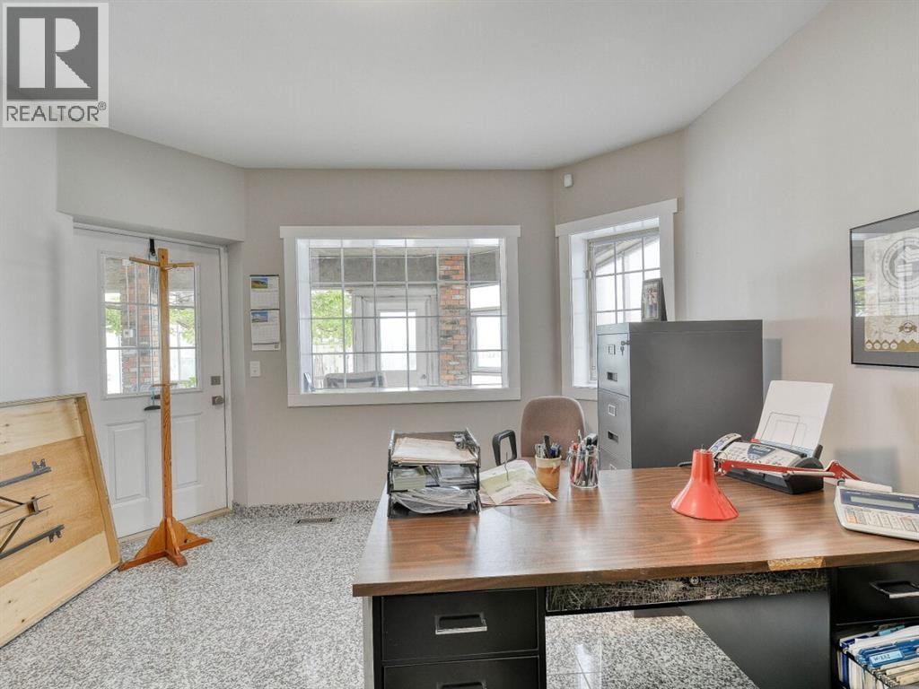 254209 Woodland Road — photo 41