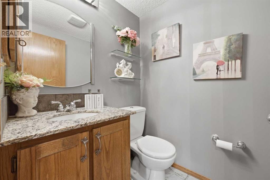729 Woodbriar Place SW — photo 24