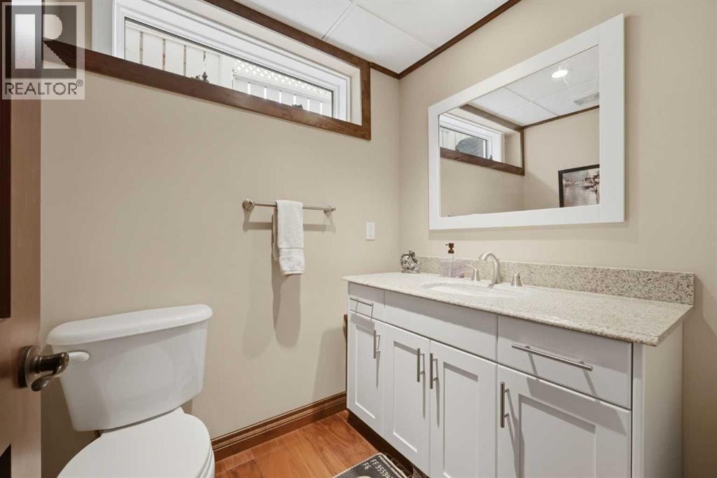 729 Woodbriar Place SW — photo 35