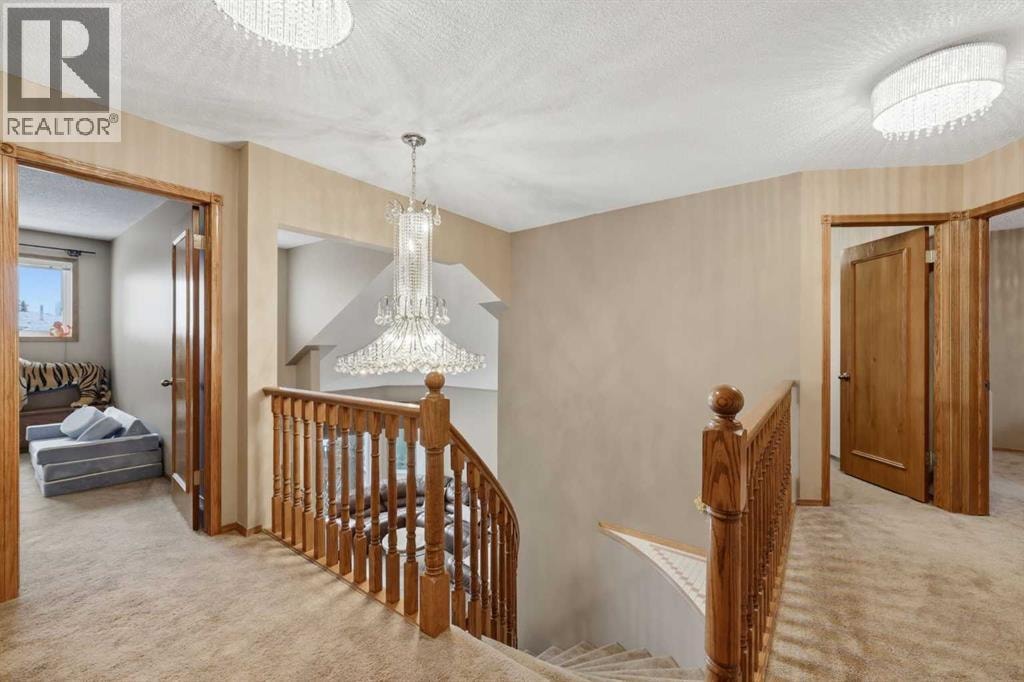 729 Woodbriar Place SW — photo 17