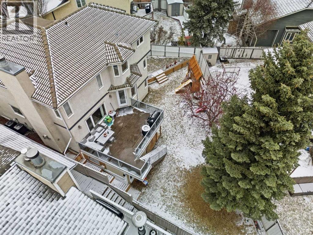 729 Woodbriar Place SW — photo 41