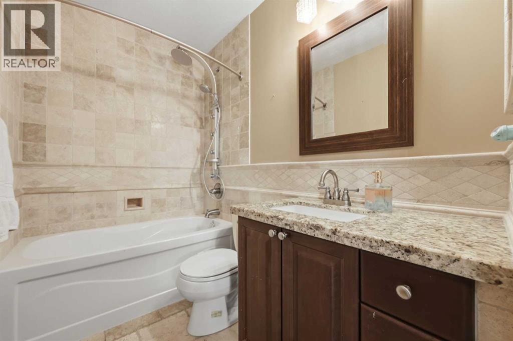 729 Woodbriar Place SW — photo 25