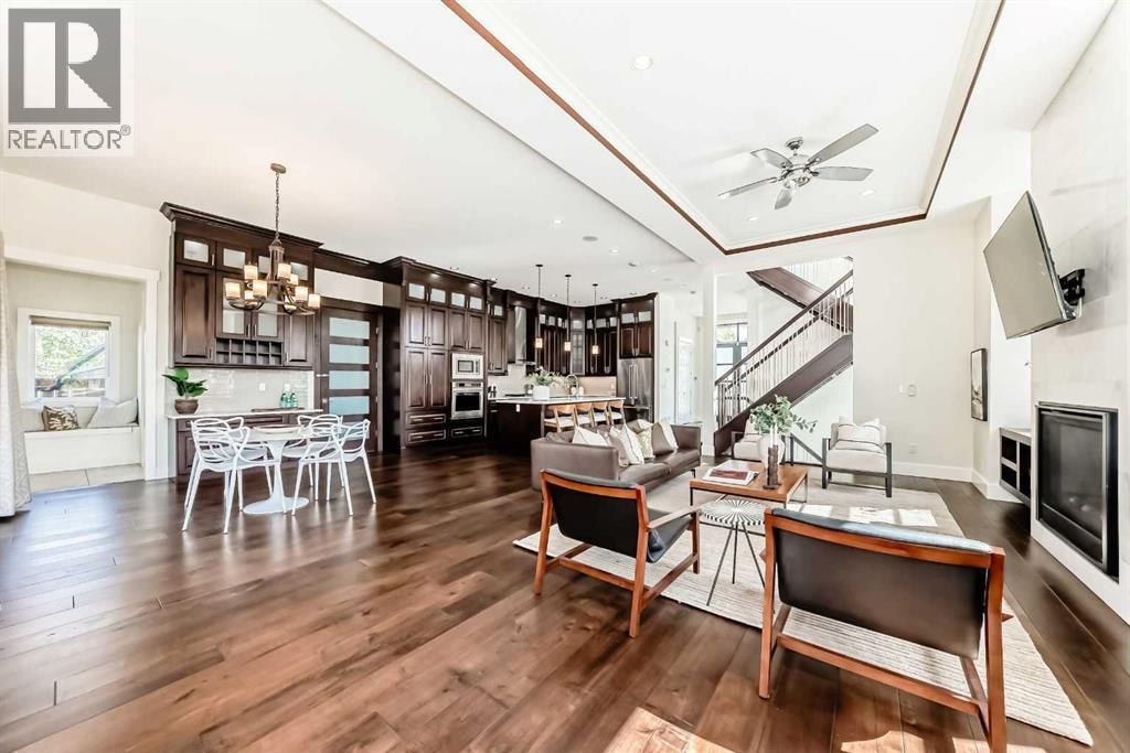 602 22 Avenue NE — photo 9