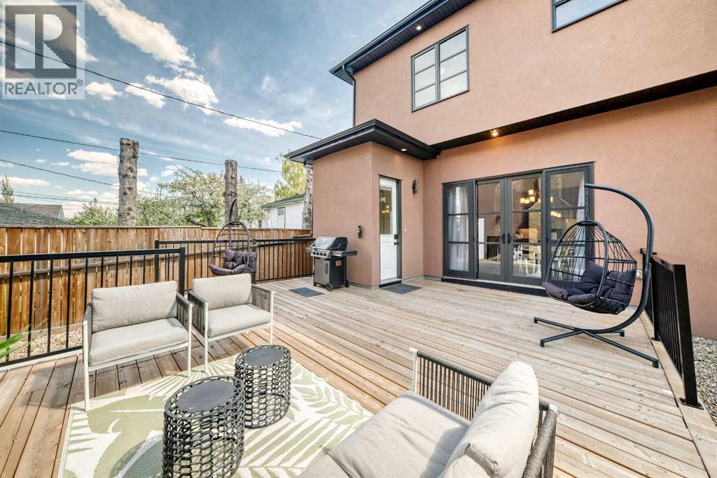 602 22 Avenue NE — photo 43