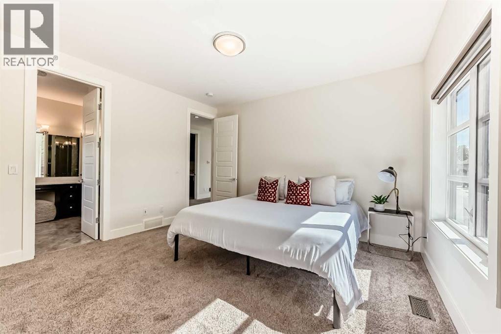602 22 Avenue NE — photo 28