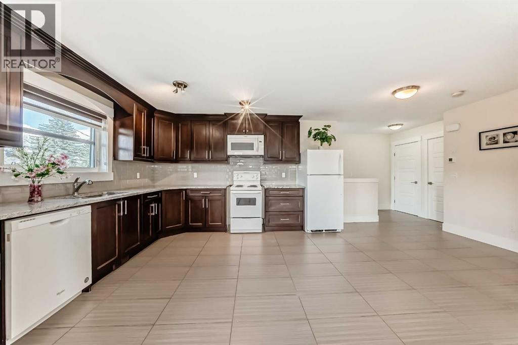 602 22 Avenue NE — photo 48