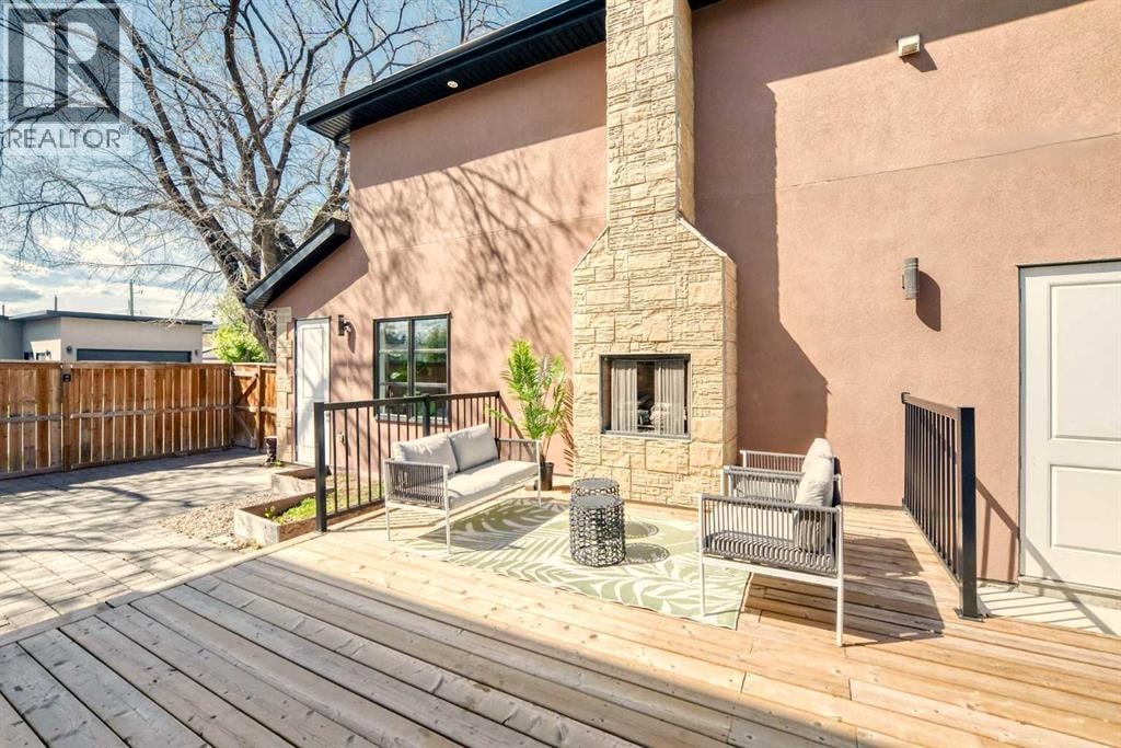 602 22 Avenue NE — photo 44