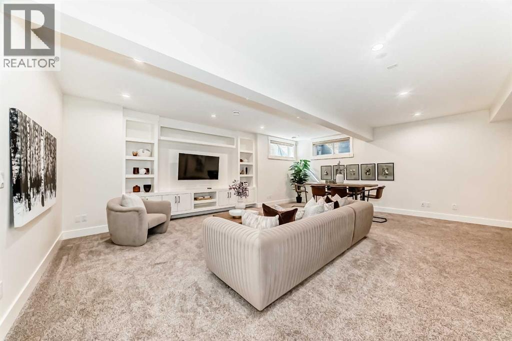 602 22 Avenue NE — photo 33