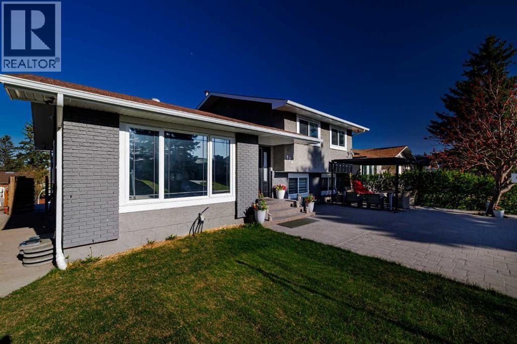 124 Whiteside Crescent NE — photo 3