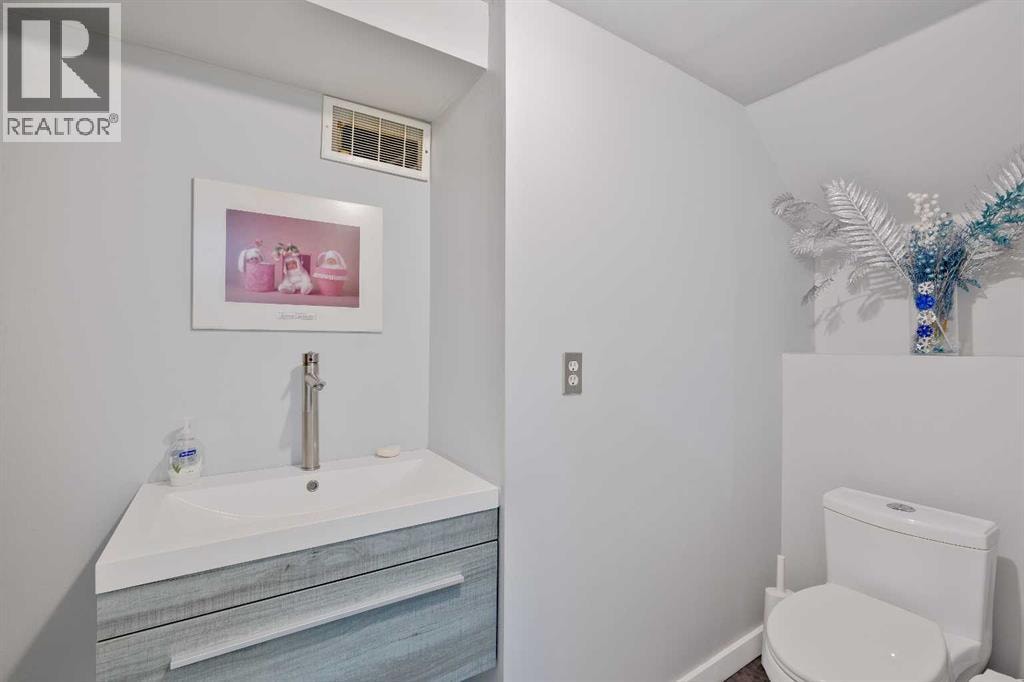 124 Whiteside Crescent NE — photo 39