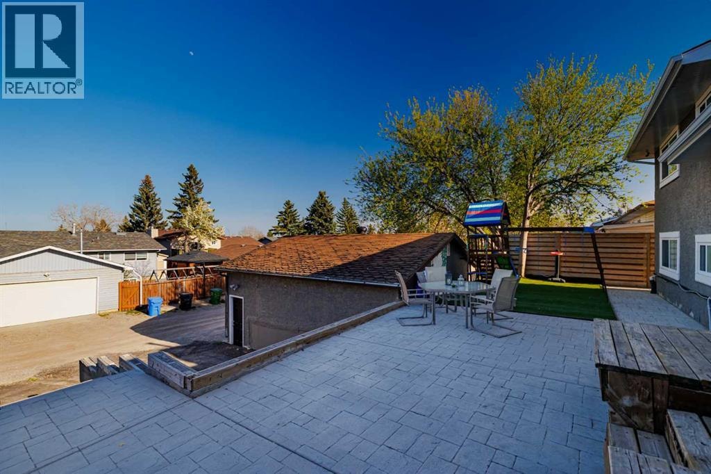 124 Whiteside Crescent NE — photo 40