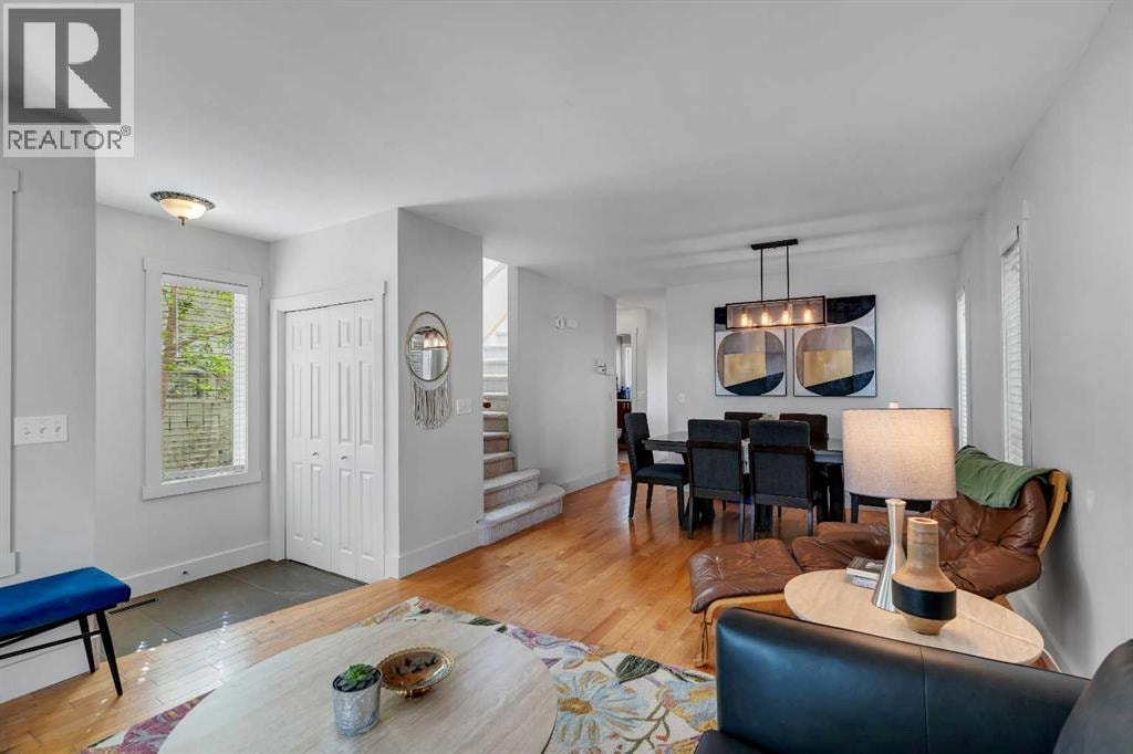 229 22 Avenue NE — photo 4