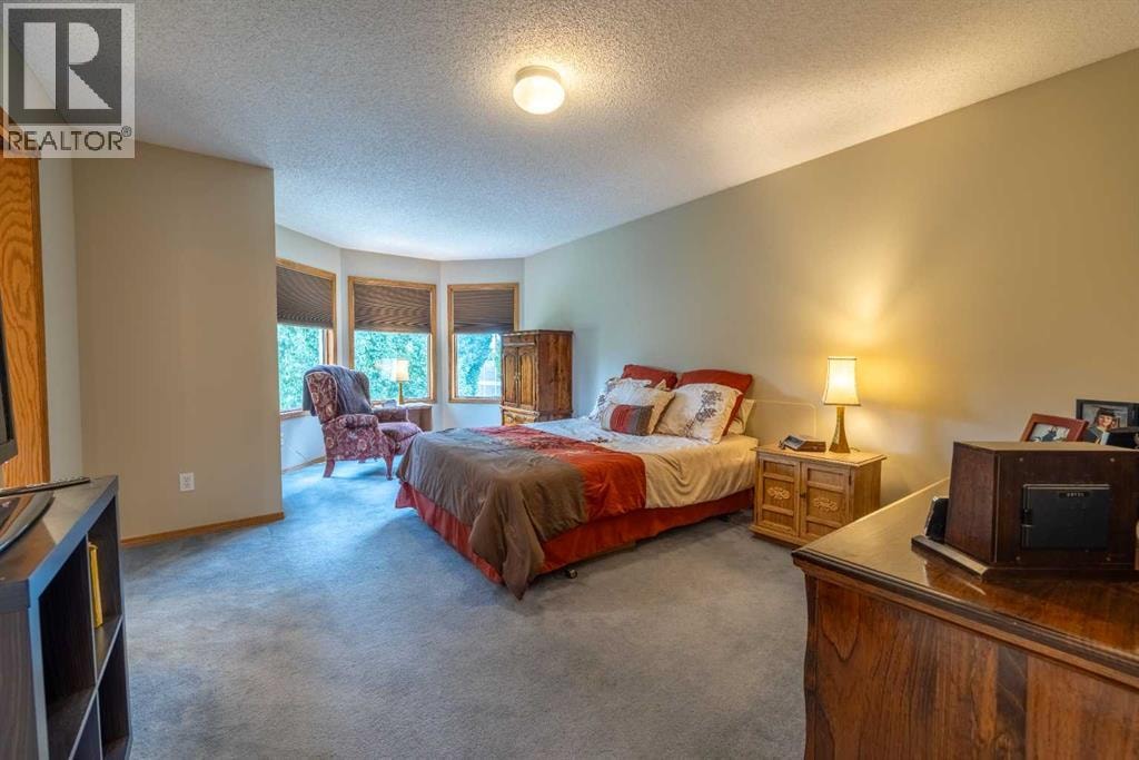 19 Mckenzie Lake Manor SE — photo 15