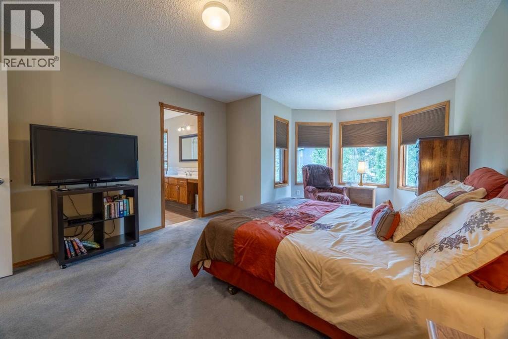 19 Mckenzie Lake Manor SE — photo 16