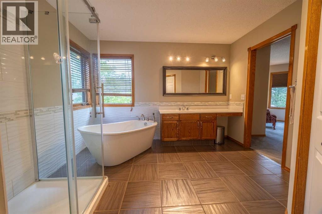 19 Mckenzie Lake Manor SE — photo 19